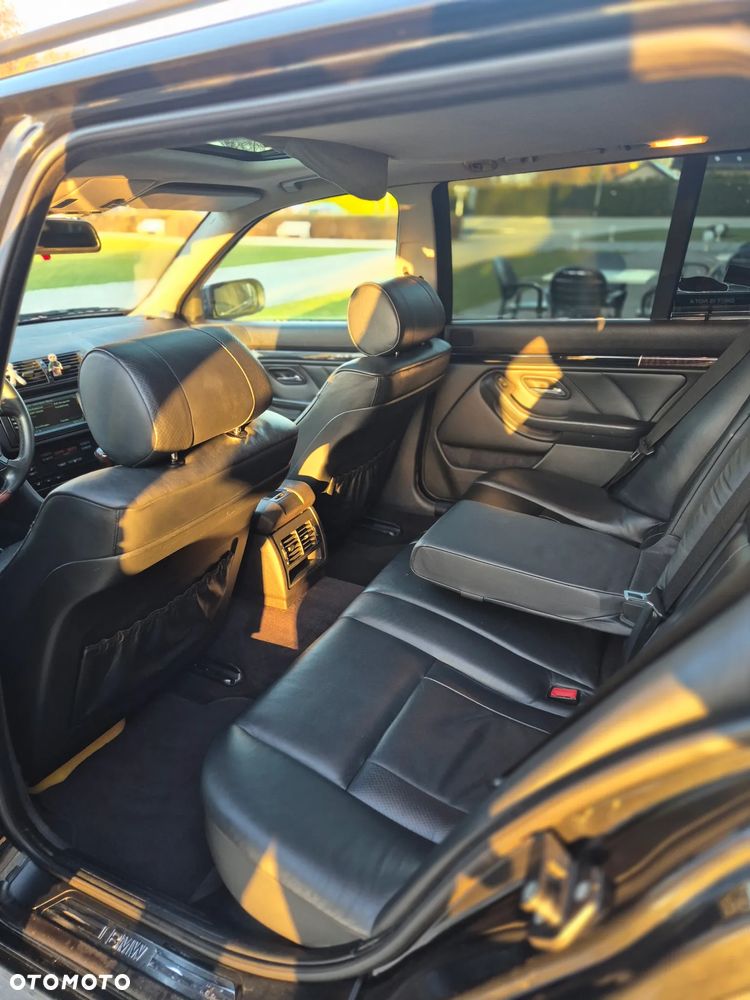 BMW Seria 5 525d Touring Edition Exclusive - 16