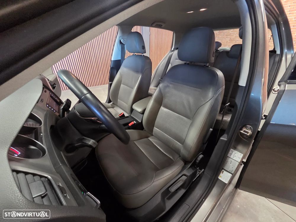 VW Golf 1.6 TDi BlueMotion Trendline - 3