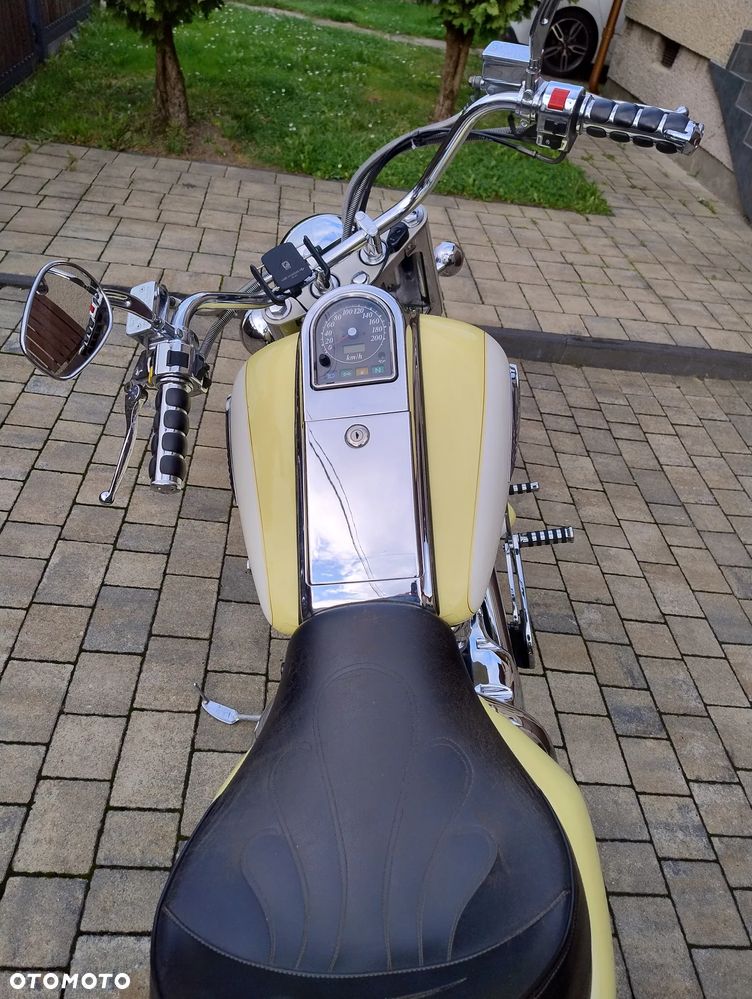Suzuki VL 1500 Intruder LC - Boulevard C90 - 11