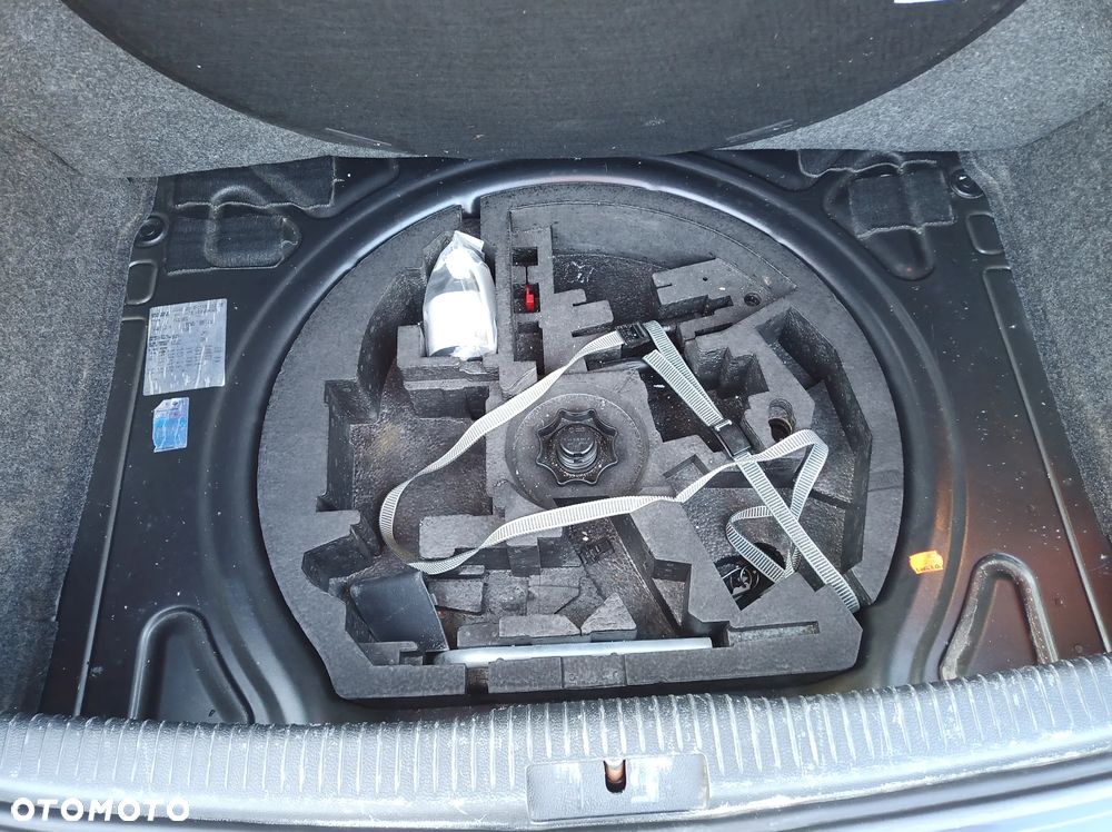 Volkswagen Golf - 21