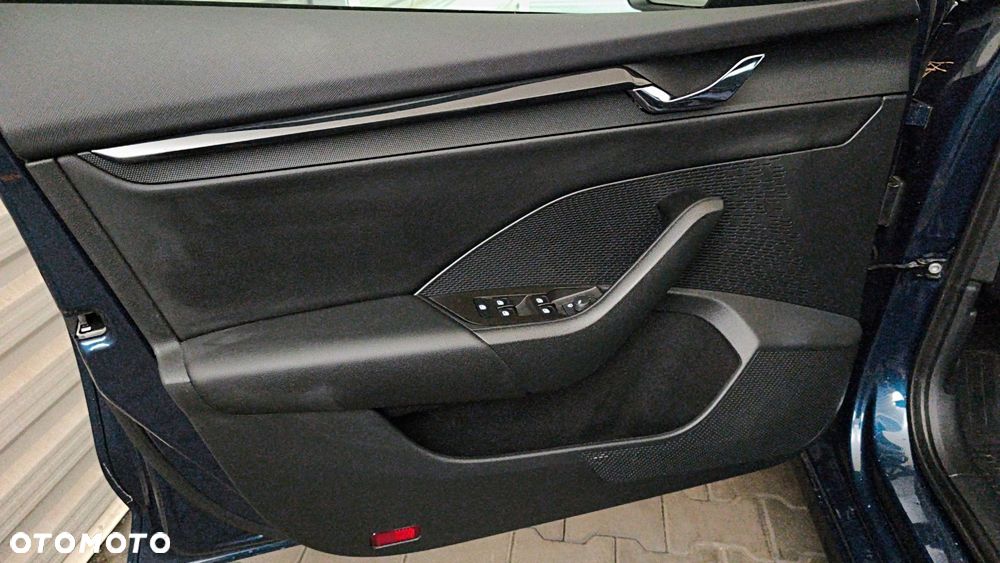 Skoda Octavia 2.0 TDI Ambition DSG - 17
