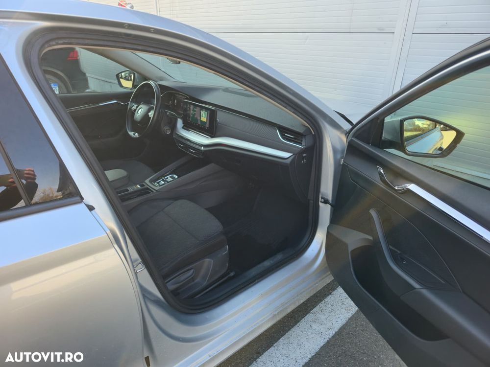 Skoda Octavia 2.0 TDI DSG Style - 17