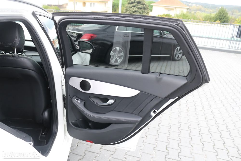 Mercedes-Benz C 300 de T 9G-TRONIC AMG Line - 34