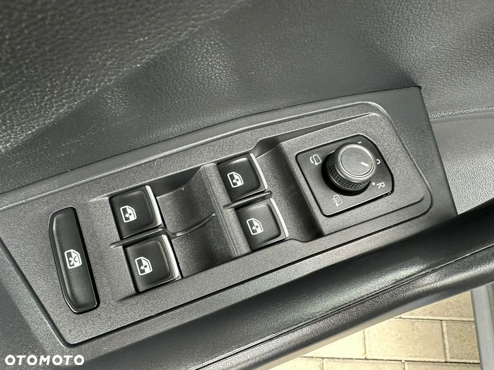 Volkswagen T-Roc 1.6 TDI SCR IQ.DRIVE - 30
