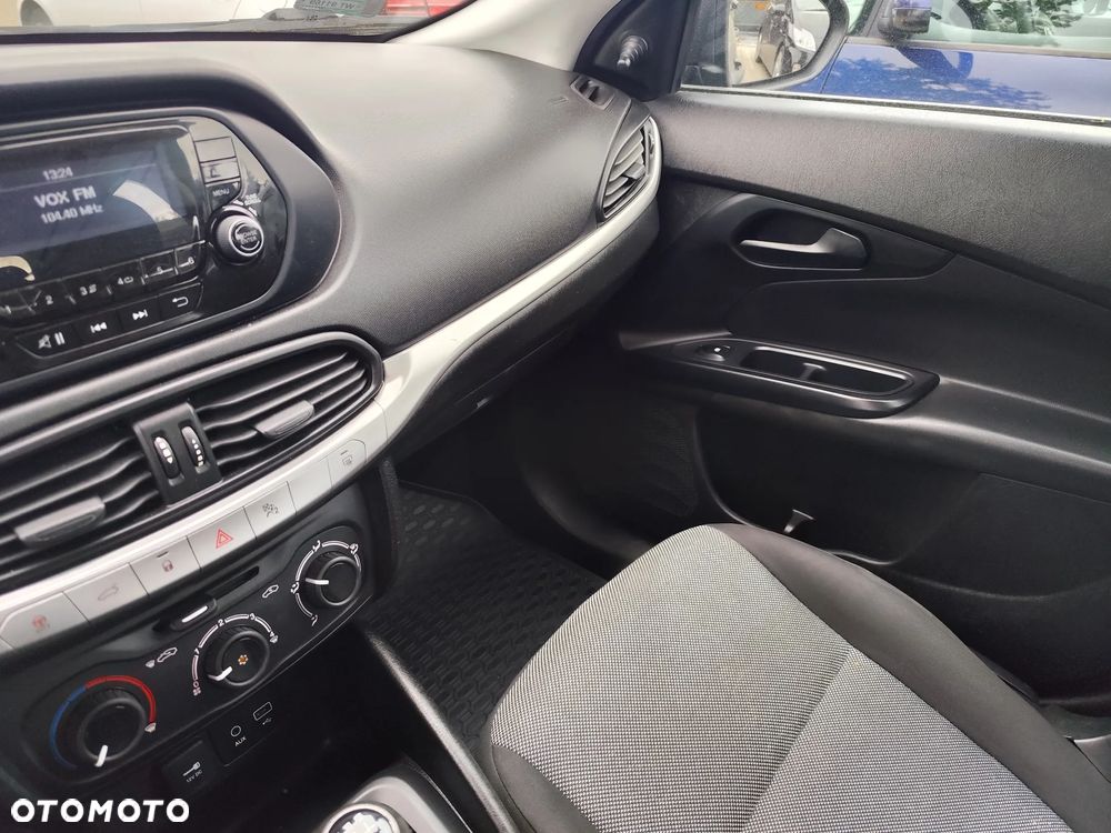 Fiat Tipo 1.4 16v Easy - 23