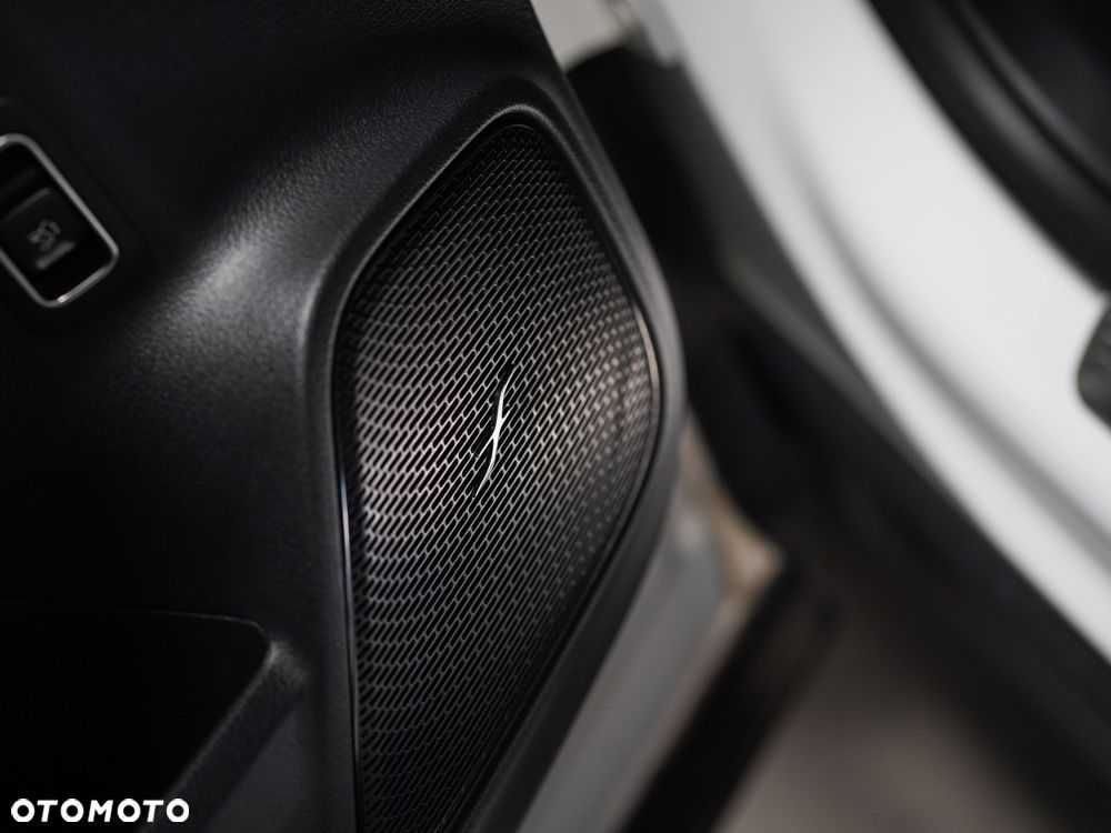 Mercedes-Benz GLB - 19