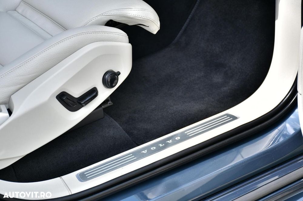 Volvo XC 90 B5 MHEV AWD 5 locuri Inscription - 14