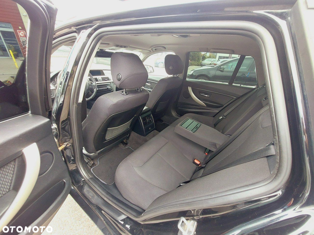BMW Seria 3 316d - 25