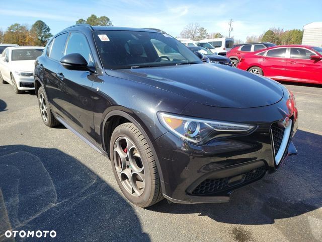 Alfa Romeo Stelvio 2.0 Turbo 16V AT8-Q4 Veloce Ti - 2