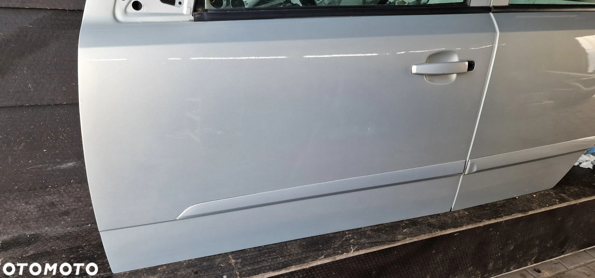 Drzwi LEWE TYŁ OPEL ASTRA H HB Z167 - 3