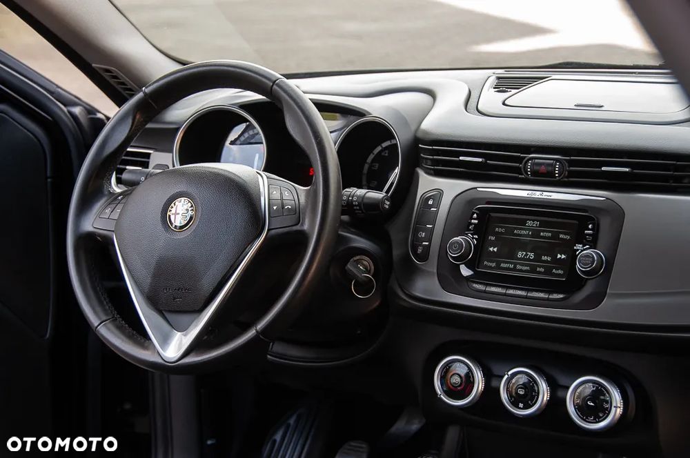 Alfa Romeo Giulietta 1.4 TB Impression - 22