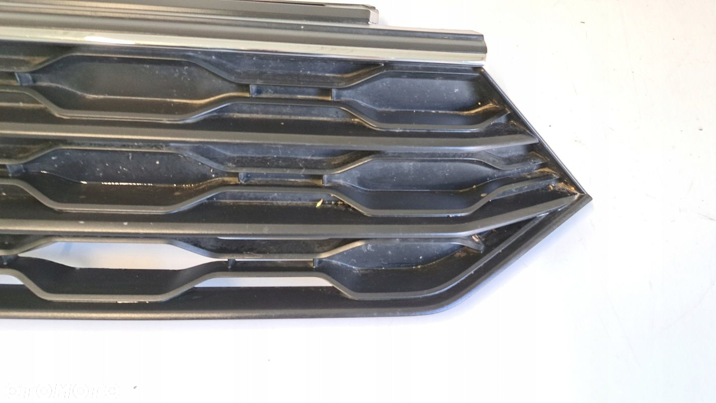 Grill atrapa zderzaka VW T-roc 2GA853343b - 2