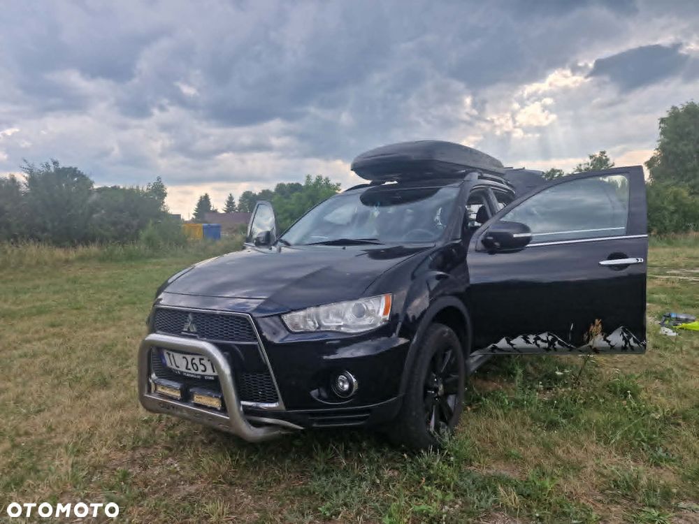 Mitsubishi Outlander 2.2 DID Instyle NAVI TC-SST - 1