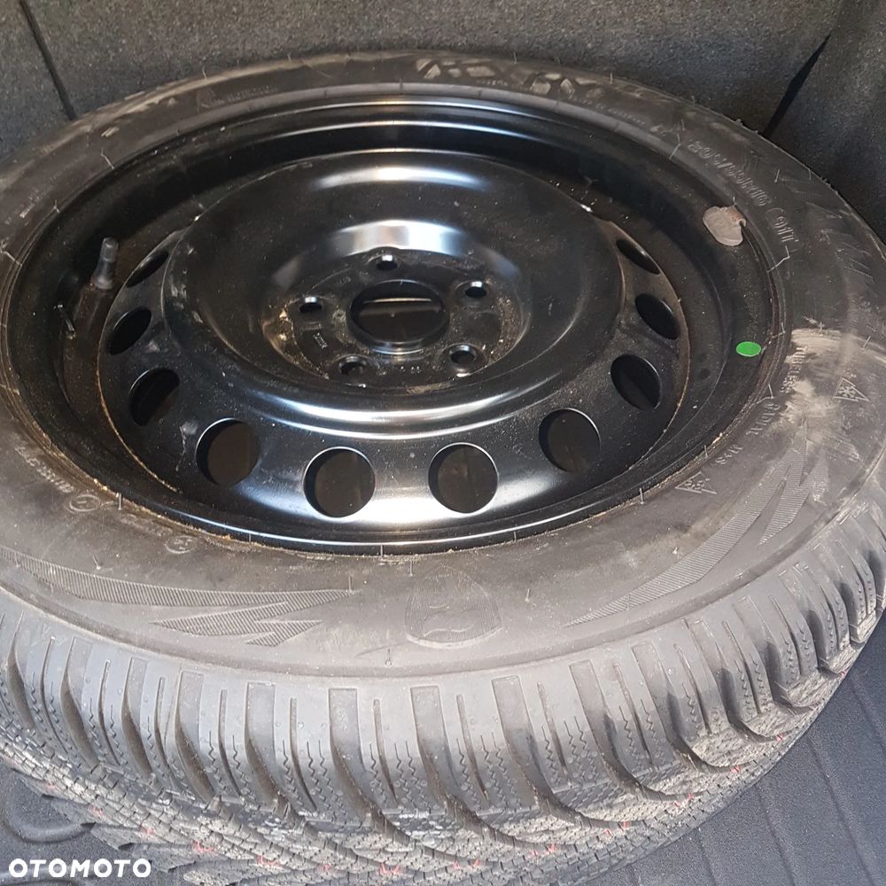 Toyota Corolla 1.6 Classic Plus - 13