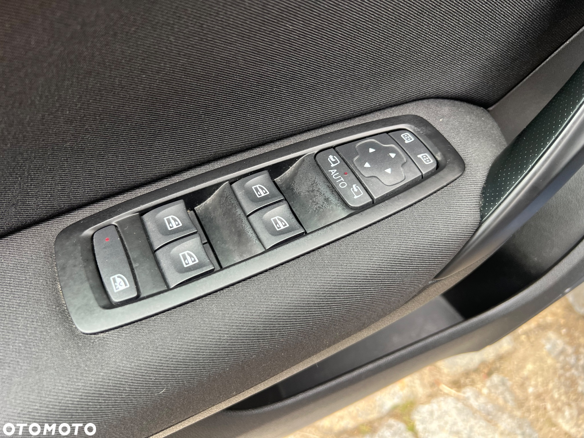 Renault Megane Grandtour ENERGY TCe 100 EXPERIENCE - 23