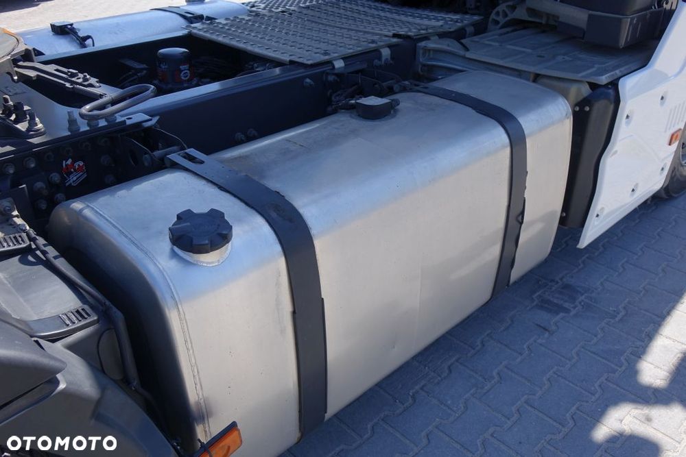 Renault GAMA T520 COMFORT / HIGH SLEEPER /  EURO 6 / STANDARD / AUTOMAT/  EURO 6 / KLIMATYZACJA POSTOJOWA / LODÓWKA / 2 ZBIORNIKI - 14