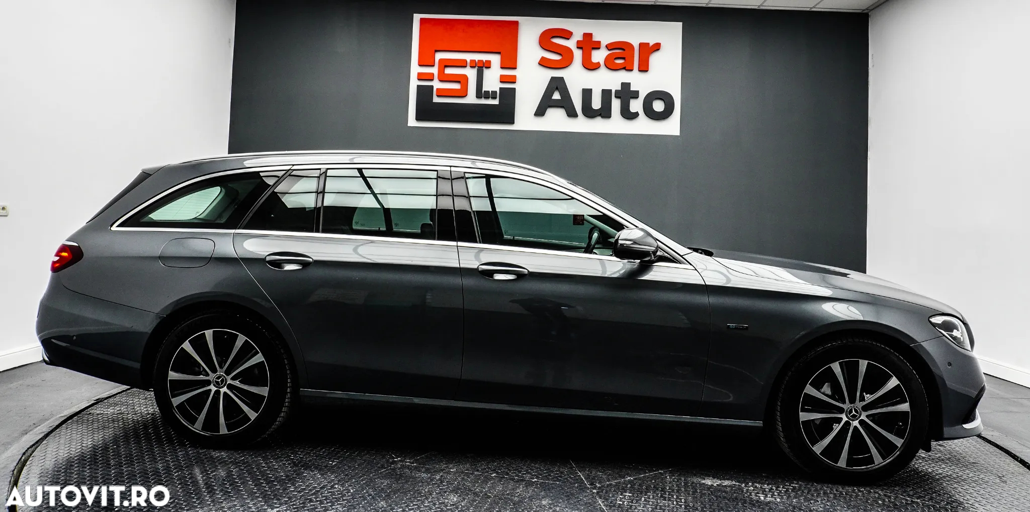 Mercedes-Benz E 300 Hybrid de T-Modell Aut. - 11