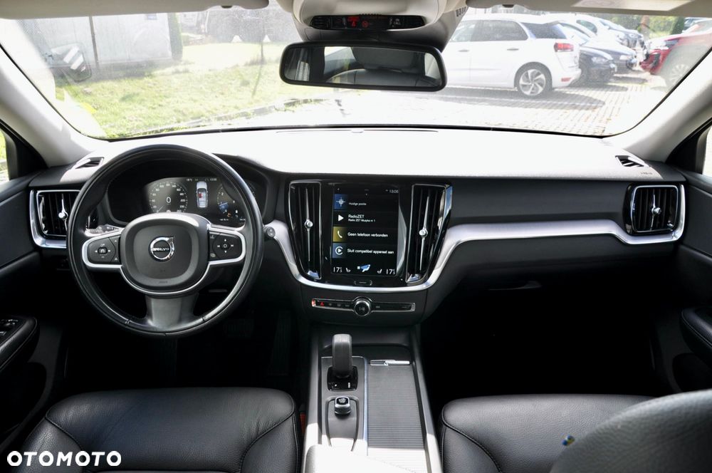 Volvo V60 B3 B Geartronic Momentum - 22