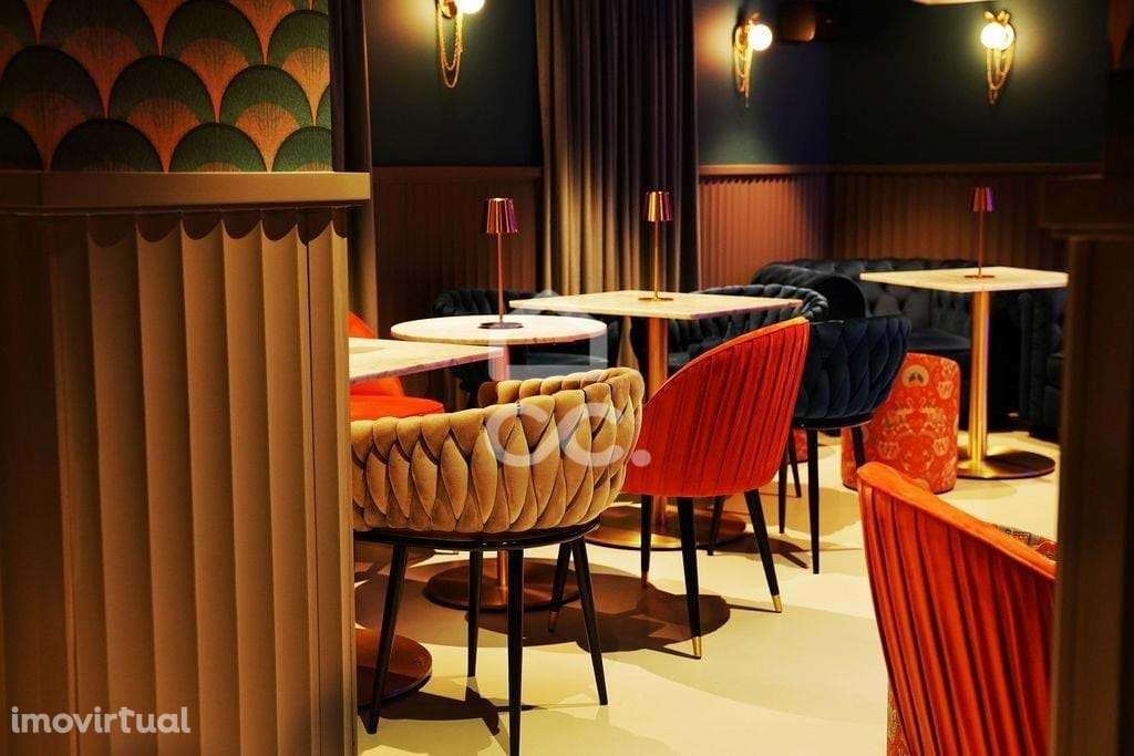 Espaço Comercial de Luxo e Negócio "Chave na Mão" – Baixa de Setúbal - Grande imagem: 3/14