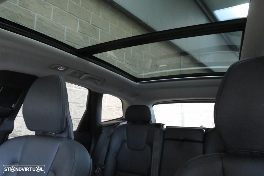 Volvo XC 60 2.0 T6 PHEV Ultimate Dark AWD - 11