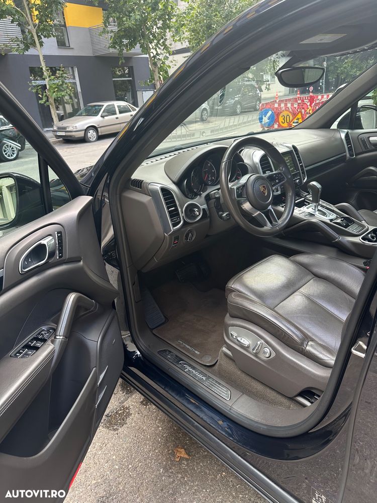 Porsche Cayenne 3.0TD TipTronic - 13