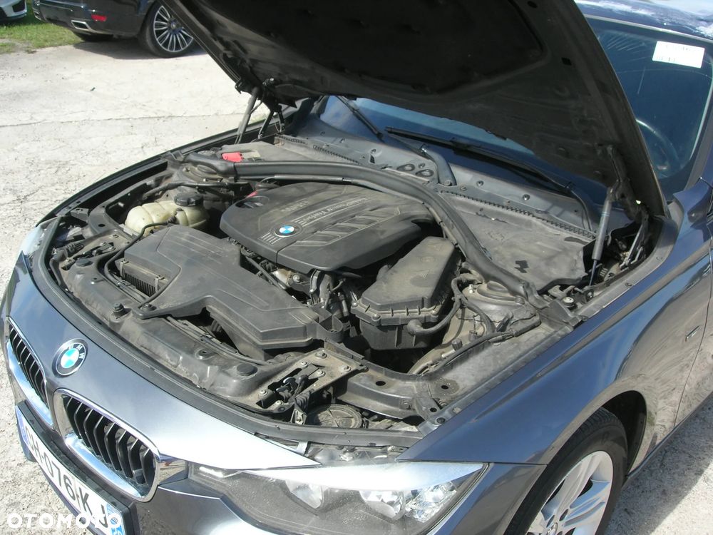 BMW Seria 3 316d Sport Line - 9