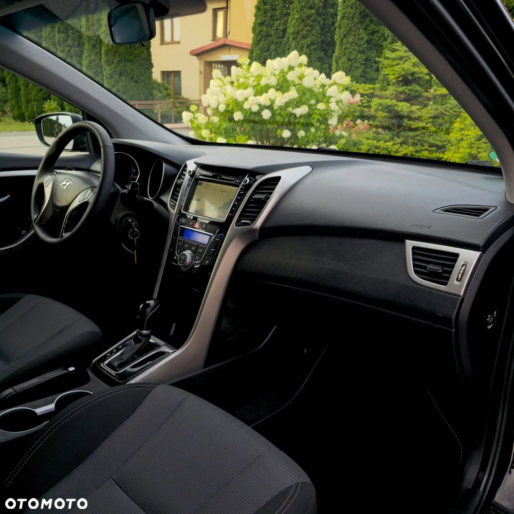 Hyundai i30 1.6 Automatik Style - 24