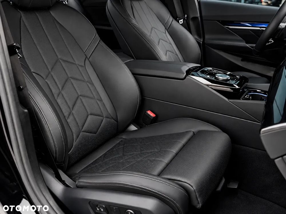 BMW Seria 5 520d mHEV M Sport - 6