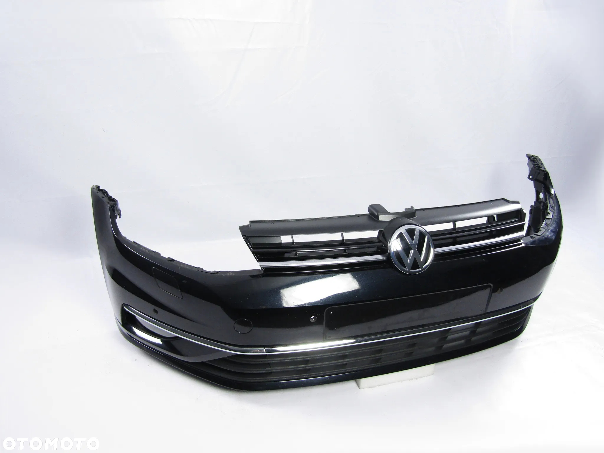 Zderzak przedni VW Golf 7 17 - 20 Sprysk. / Pdc-6 LC9X - 14