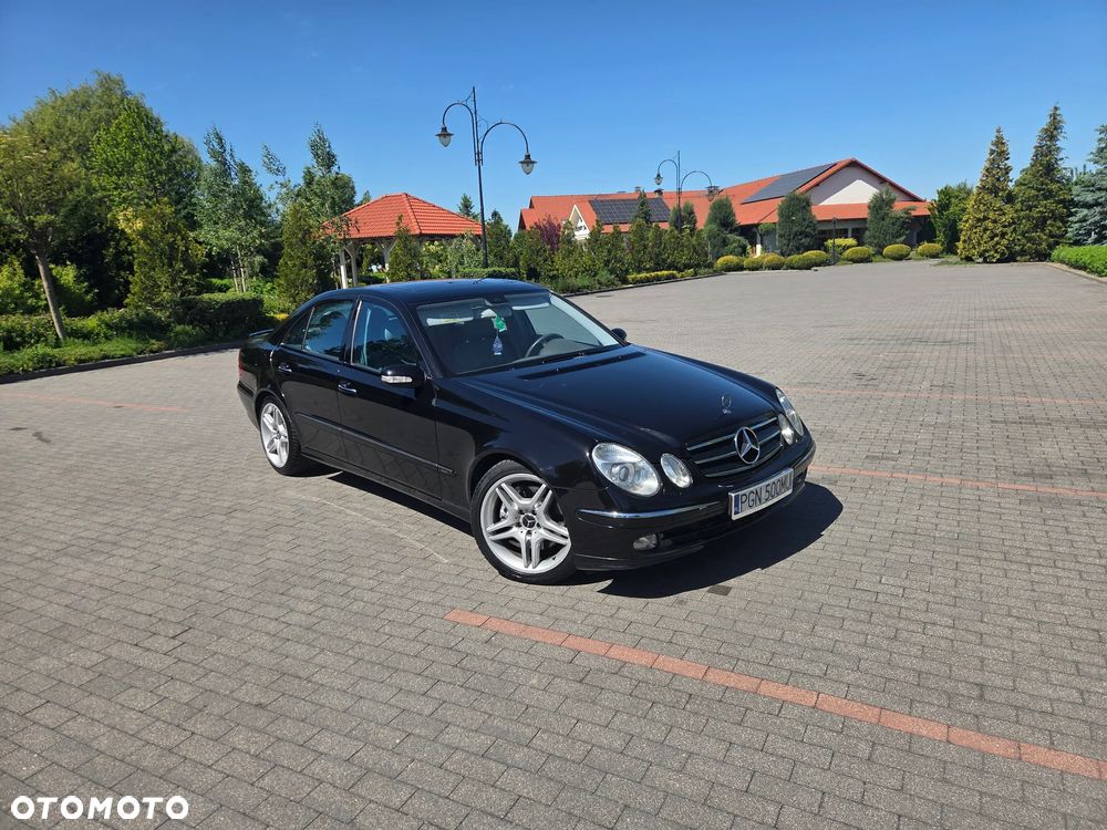 Mercedes-Benz Klasa E 500 4Matic Automatik Avantgarde - 13