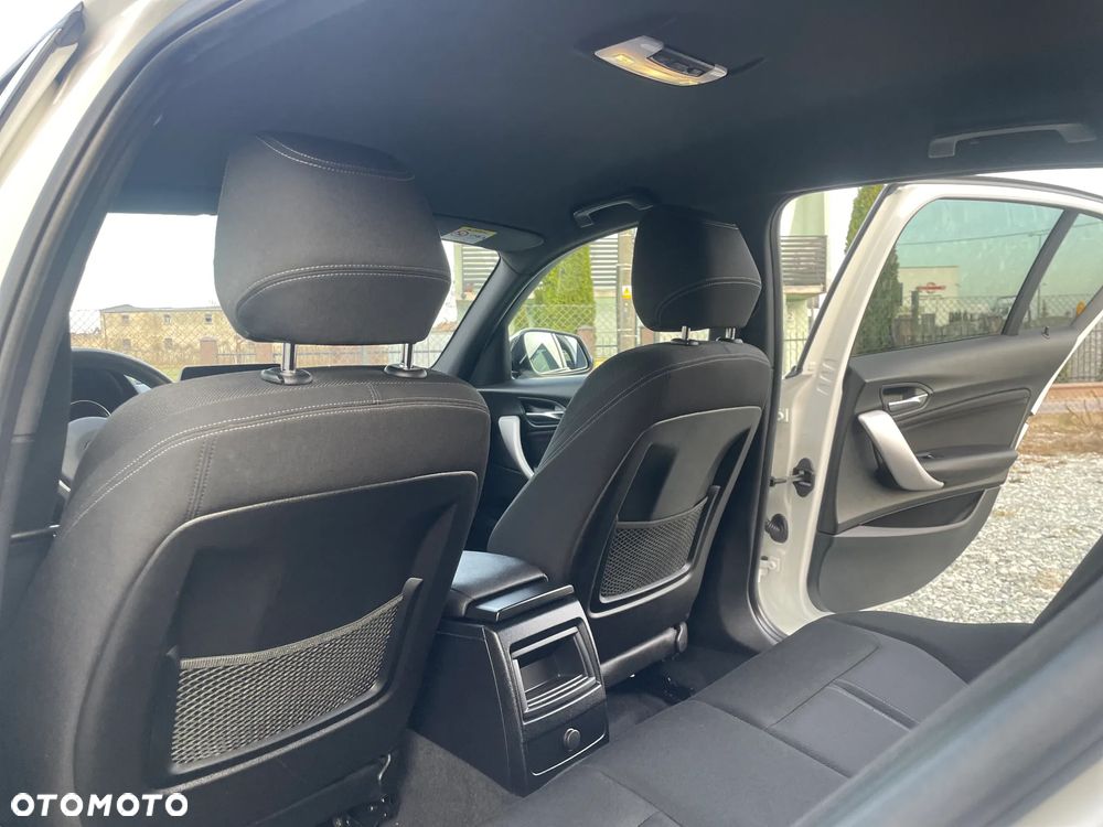 BMW Seria 1 118i Edition M Sport Shadow - 22