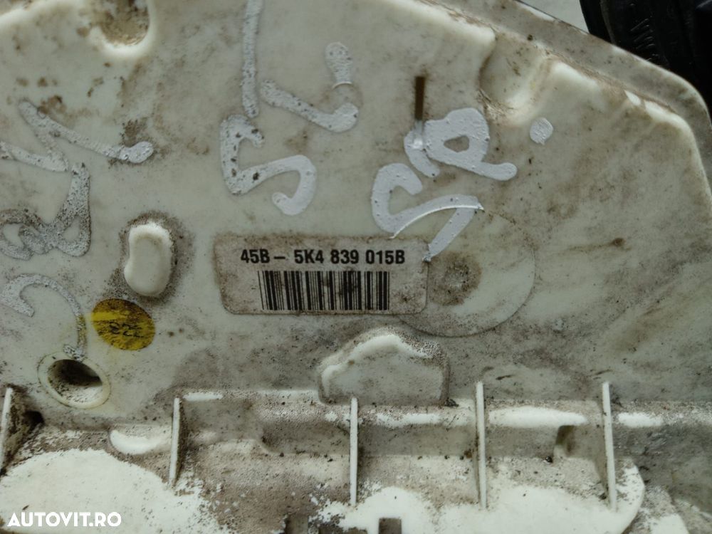 Broasca stanga spate 5k4839015b Volkswagen VW Golf 6 [2008 - 2015] 1. - 3