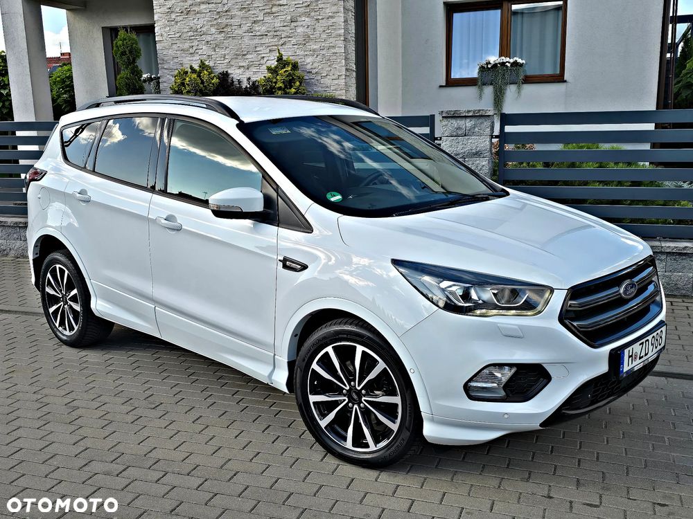 Ford Kuga 1.5 EcoBoost 2x4 ST-Line - 8