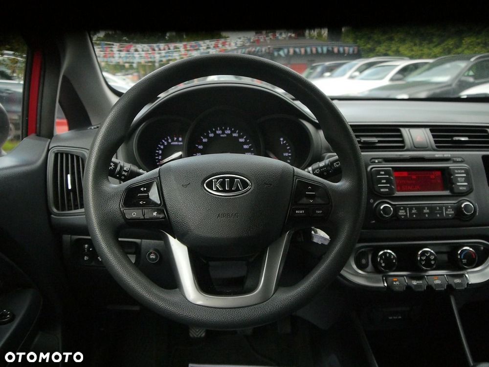 Kia Rio 1.4 L - 18