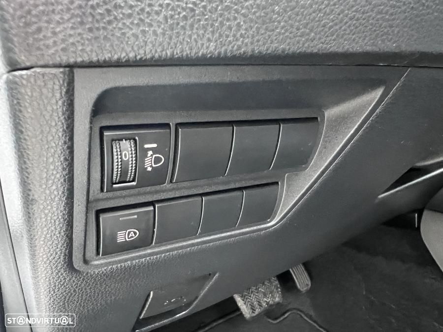 Toyota Yaris 1.5 HDF Comfort Plus - 17