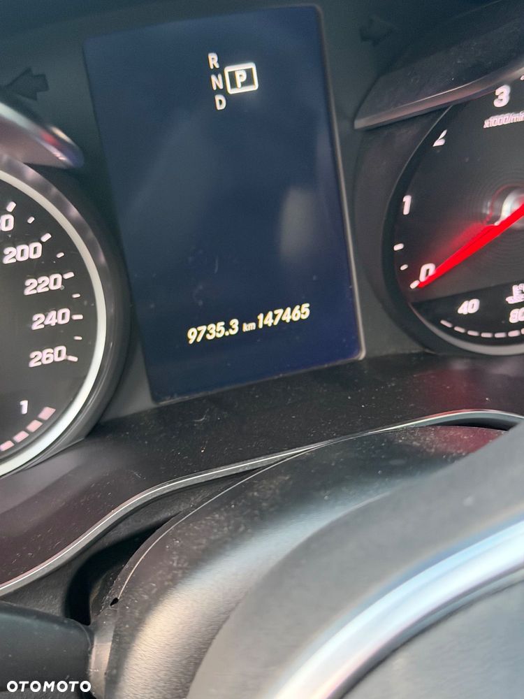 Mercedes-Benz Klasa C 220 d 9G-TRONIC - 13