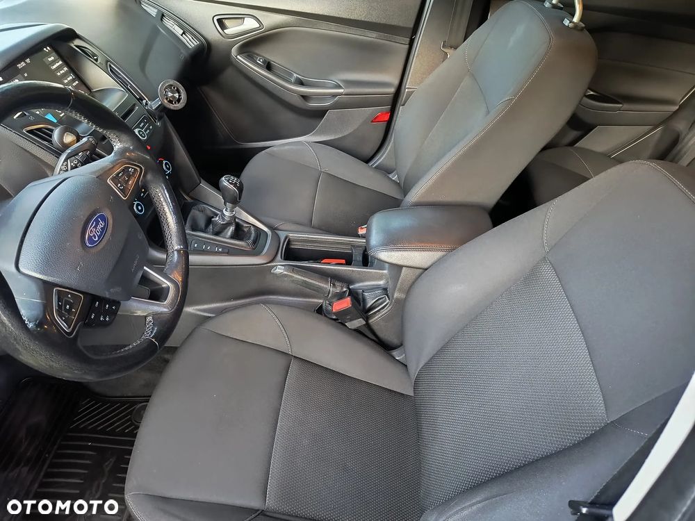 Ford Focus 1.5 EcoBoost SYNC Edition ASS - 15