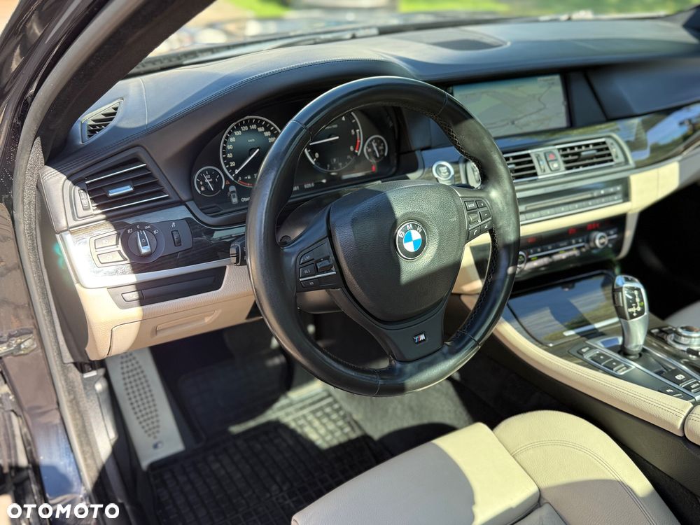 BMW Seria 5 525d Sport-Aut - 17
