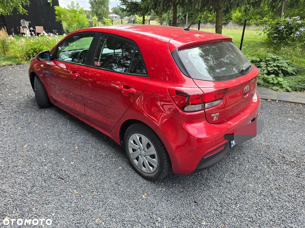 Kia Rio 1.2 M - 8