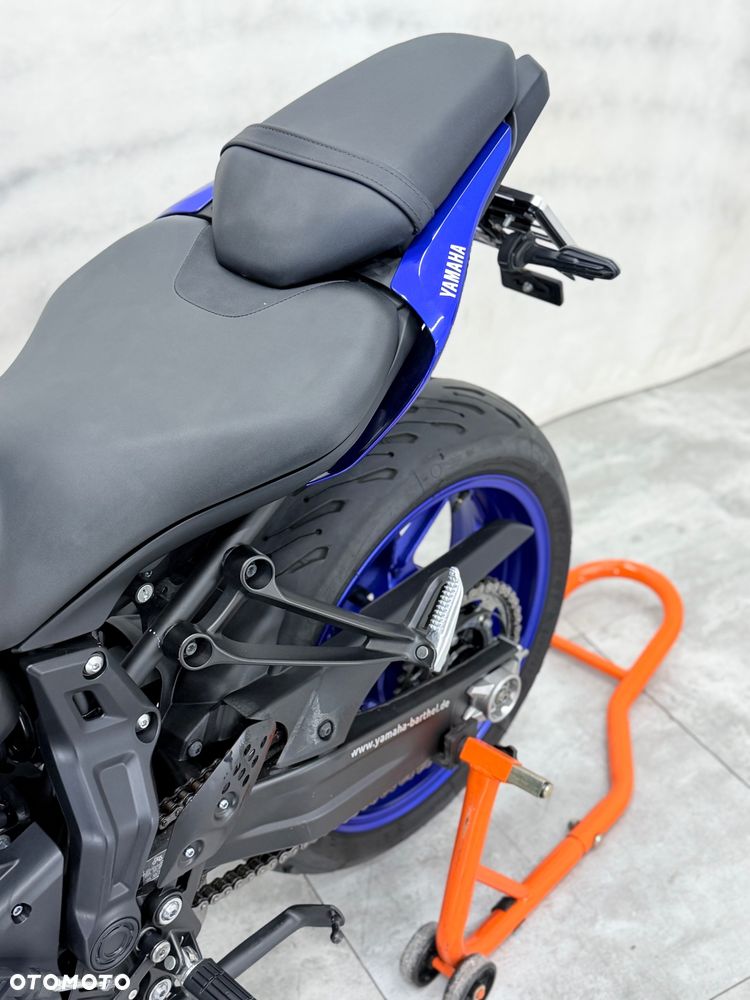 Yamaha MT - 28