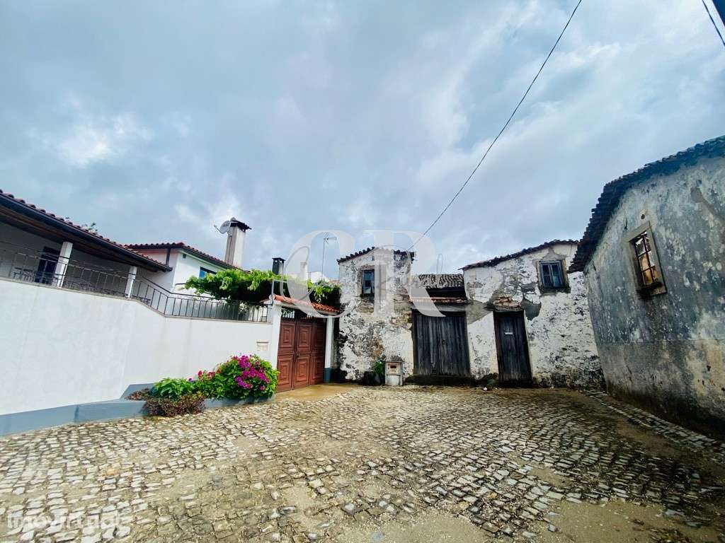 Casa em pedra para reabilitar - Grande imagem: 3/56