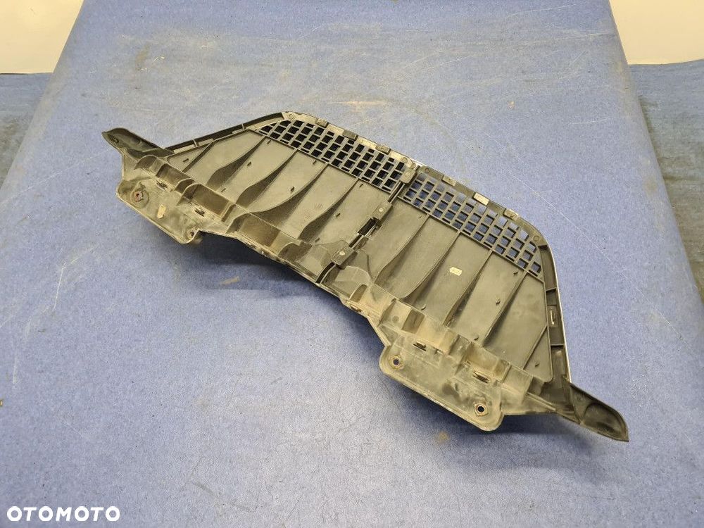 LANCIA PHEDRA ATRAPA / GRILL - 14
