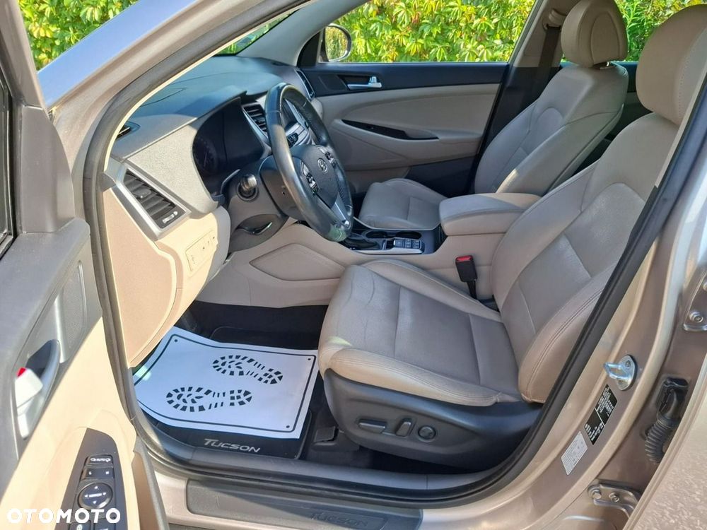 Hyundai Tucson 1.7 CRDI BlueDrive Comfort 2WD DCT - 33
