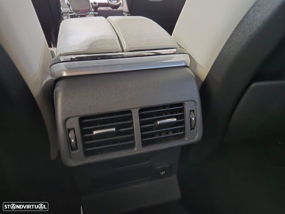 Land Rover Range Rover Velar P400e R-Dynamic SE - 21