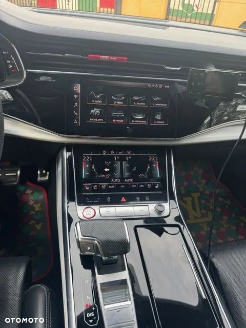 Audi SQ8 - 12