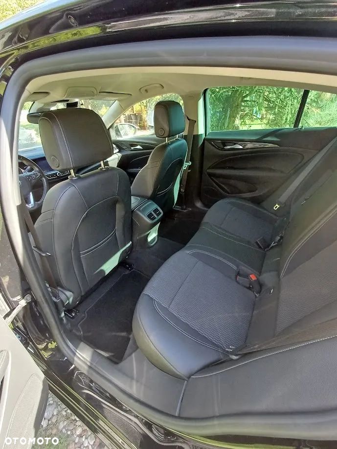 Opel Insignia - 15