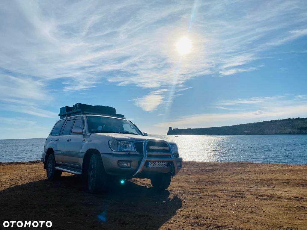 Toyota Land Cruiser 100 VX - 1