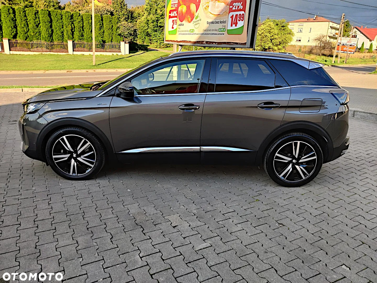 Peugeot 3008 Hybrid 225 e-EAT8 GT Pack - 9