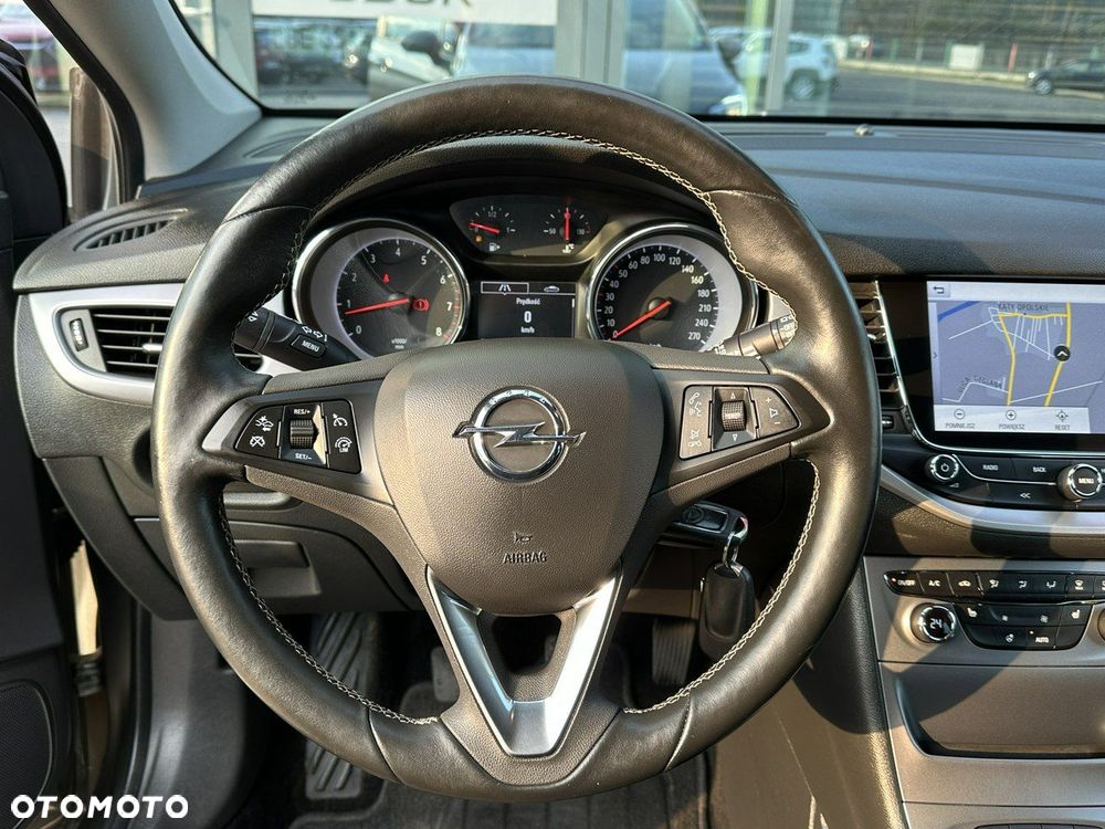 Opel Astra 1.4 T Dynamic - 18