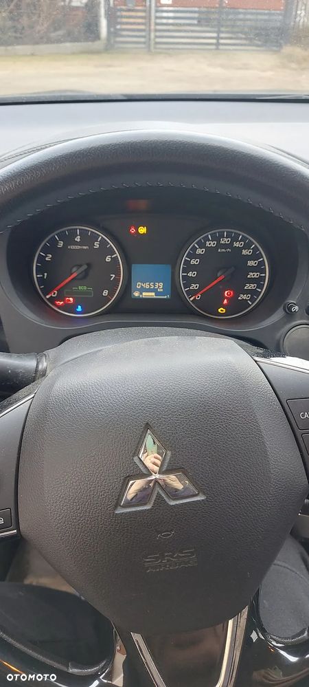 Mitsubishi Outlander - 5